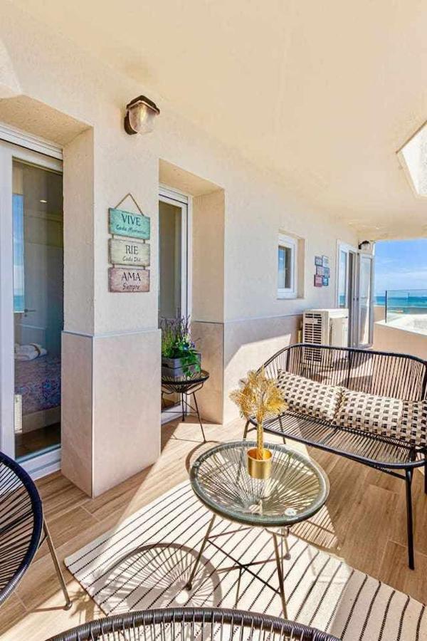 797 Holiday Rentals - Benalbeach- Moderno Piso Para 5 Con Vistas Al Mar Бенальмадена Экстерьер фото