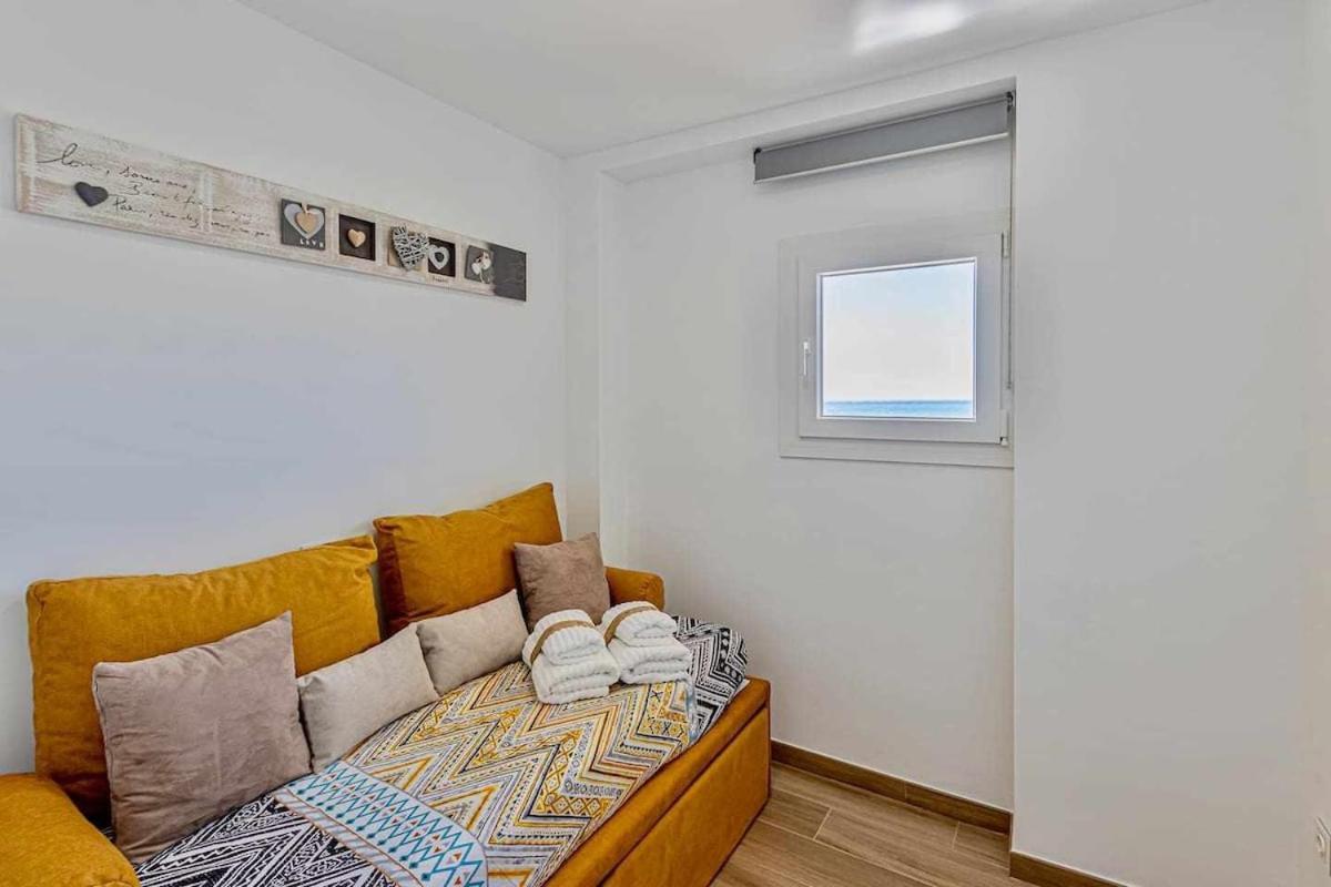 797 Holiday Rentals - Benalbeach- Moderno Piso Para 5 Con Vistas Al Mar Бенальмадена Экстерьер фото
