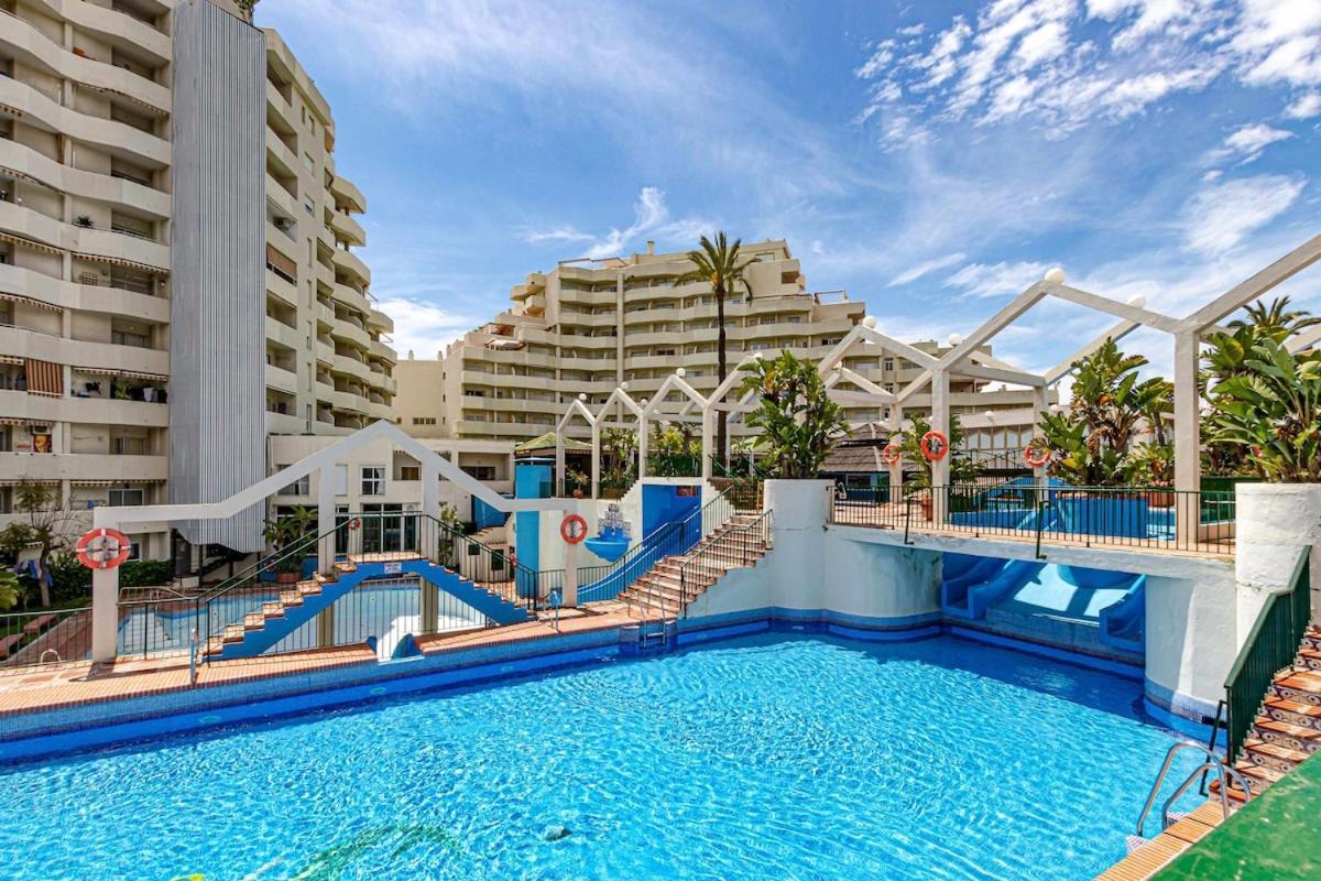 797 Holiday Rentals - Benalbeach- Moderno Piso Para 5 Con Vistas Al Mar Бенальмадена Экстерьер фото