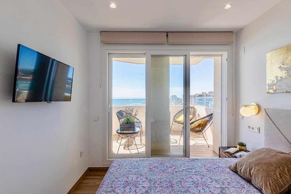 797 Holiday Rentals - Benalbeach- Moderno Piso Para 5 Con Vistas Al Mar Бенальмадена Экстерьер фото
