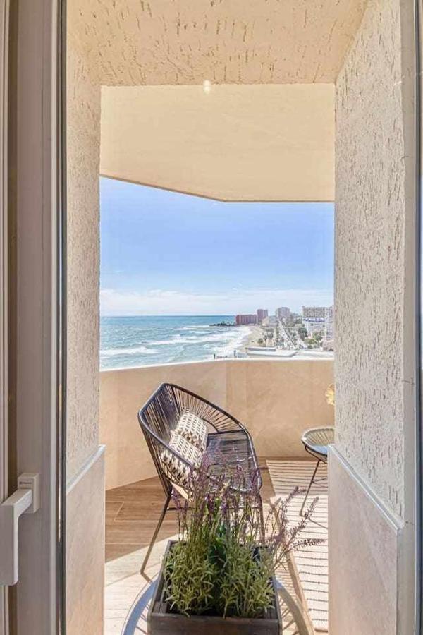 797 Holiday Rentals - Benalbeach- Moderno Piso Para 5 Con Vistas Al Mar Бенальмадена Экстерьер фото