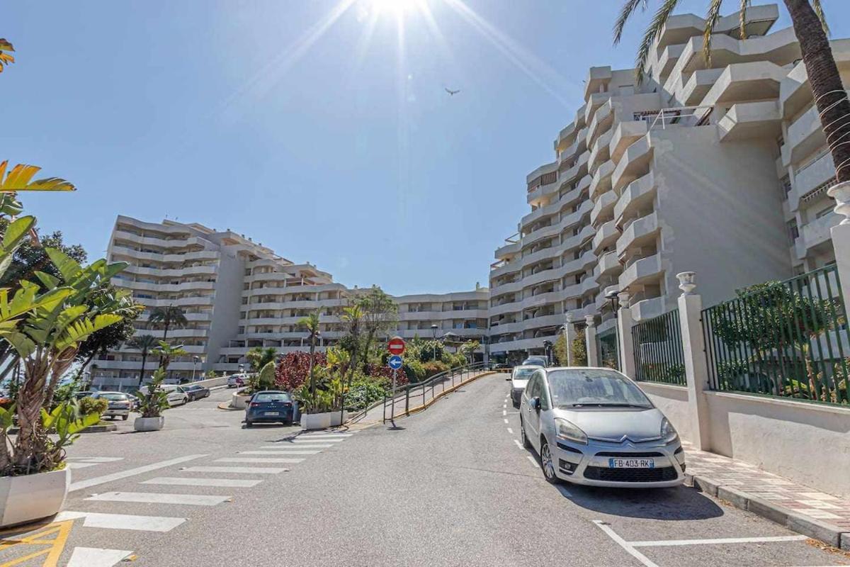 797 Holiday Rentals - Benalbeach- Moderno Piso Para 5 Con Vistas Al Mar Бенальмадена Экстерьер фото